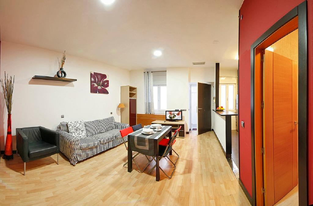 Apartamentos El Tiempo Мадрид Екстер'єр фото